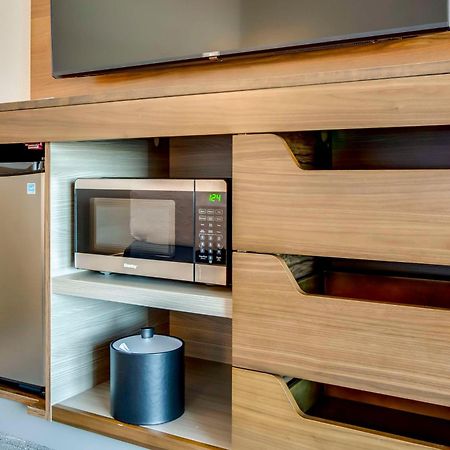 Hampton Inn & Suites By Hilton Louisville East Oxmoor 외부 사진