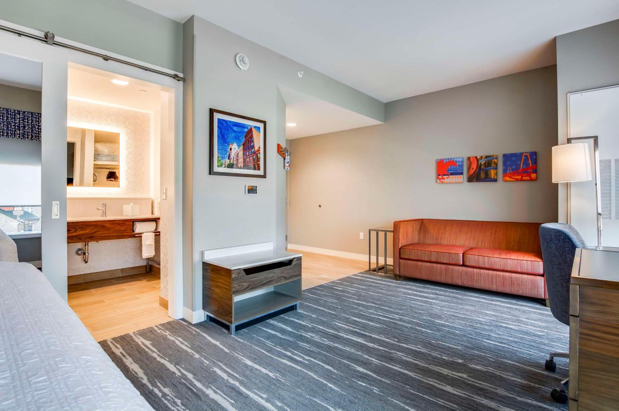 Hampton Inn & Suites By Hilton Louisville East Oxmoor 외부 사진